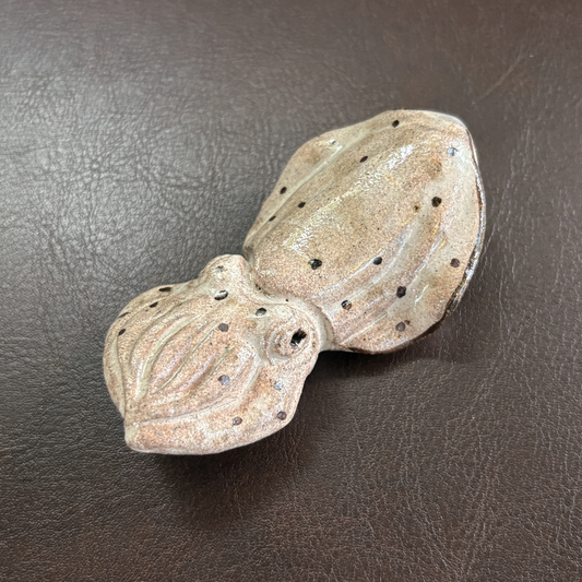 小杉窯　コウイカ箸置き