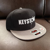 KEYSTONEロゴ フラットキャップ　スナップバック ブラック×グレー