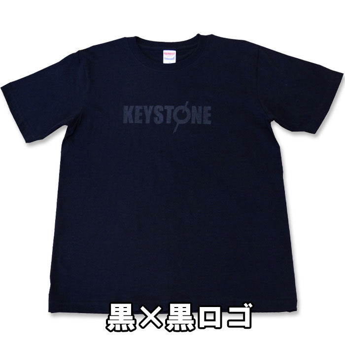 ロゴ　Tシャツ　ブラック×ブラックロゴ