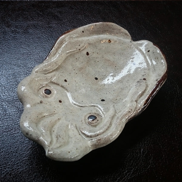 Kosugigama pottery making soi sauce squid dish