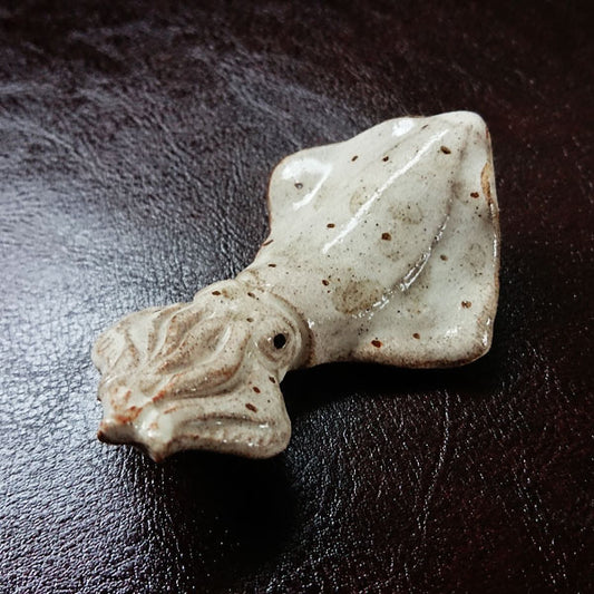 小杉窯　ソデイカ箸置き